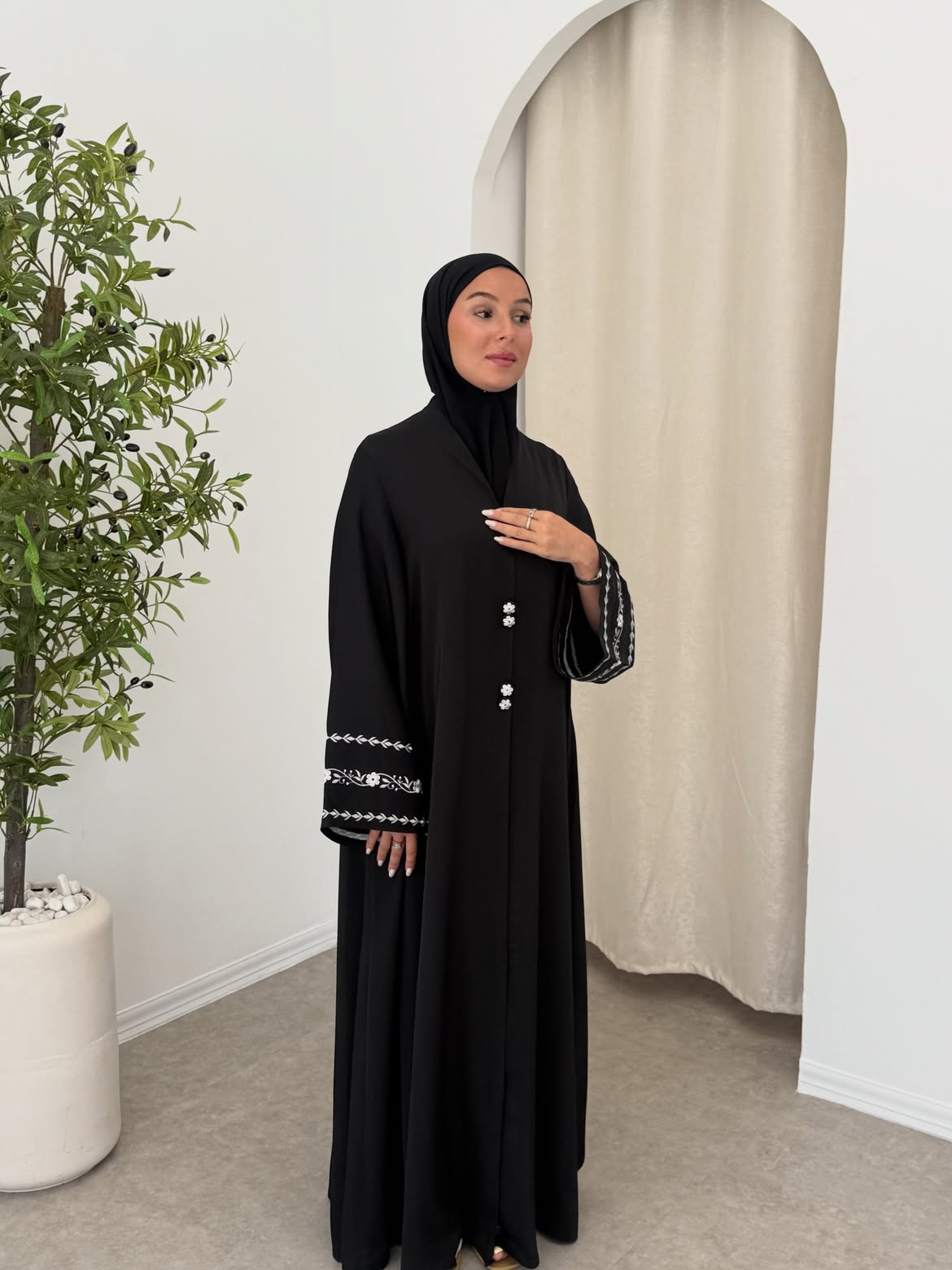 ABAYA LONA